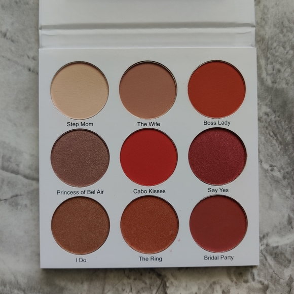 Give Them Lala Beauty The Grown Woman Palette - Picture 3 of 7